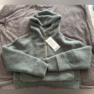 Lululemon Sherpa Scuba